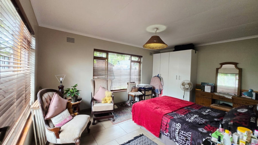 6 Bedroom Property for Sale in The Village Western Cape